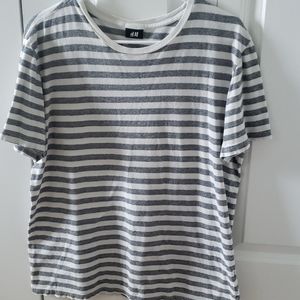 Men's gray & white stripped H&M shirt